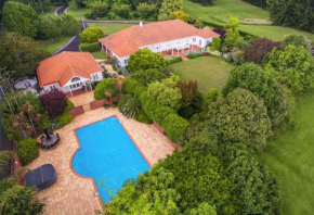 Substantial Countryside Home - Pool - Gardens